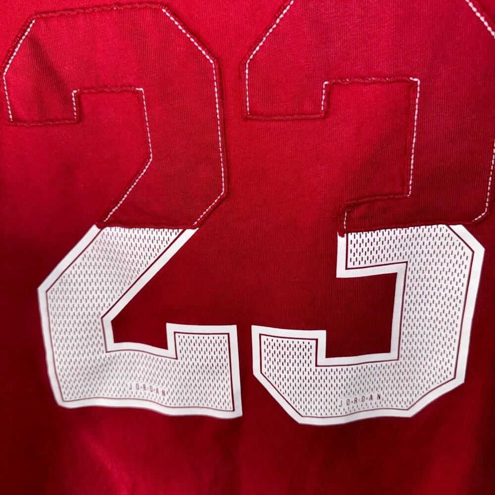 Michael Jordan Tee Shirt, Large Two-Tone #23 on the Front, Men’s Size Small - Picture 4 of 9